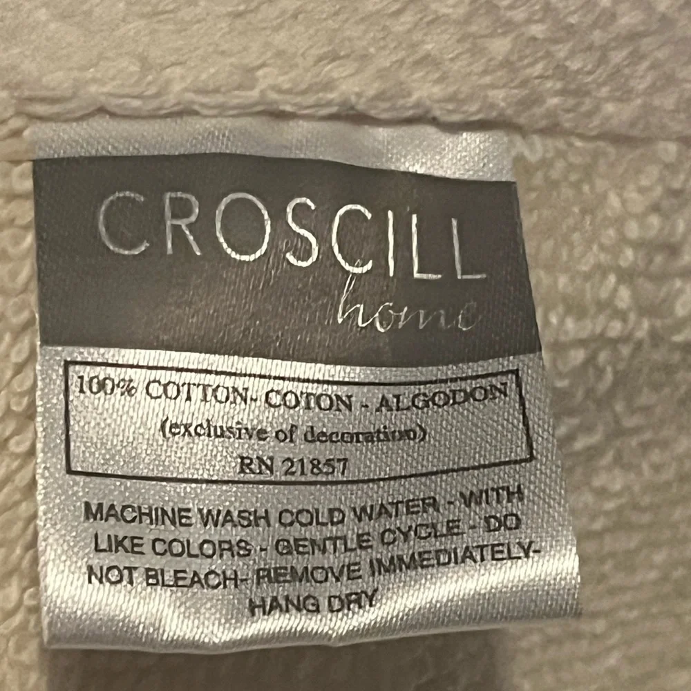Croscill Cream Cotton hand  Towel/ Firm Price